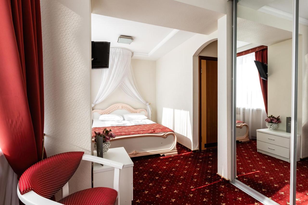 โรงแรมอามัคส์ คองเกรสส์ Rostov-on-Don ภายนอก รูปภาพ